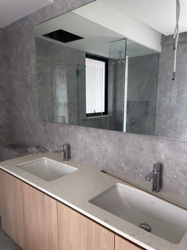 Image gallery image