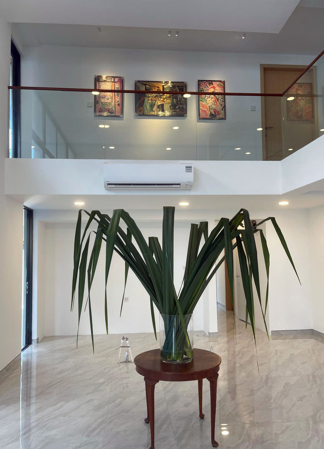 Image gallery image